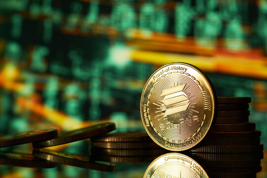 Solana Price Breakout Imminent? MACD Hints at Rally