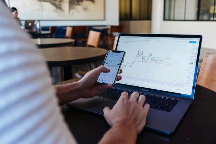 XRP Price Prediction: Analysts See $7, Even $15!
