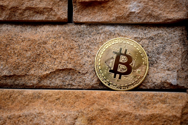 Bitcoin Price Strength: LTHs Drive $20B+ Market Cap Surge