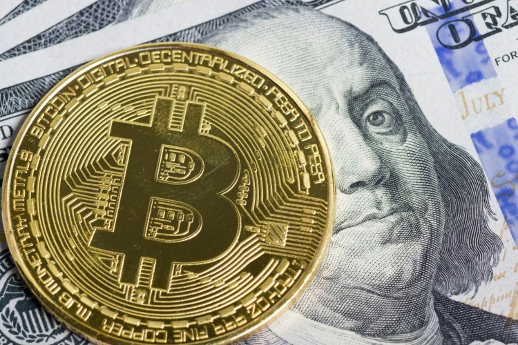 Bitcoin ETFs Shine Despite BTC Price Dip: $1B Inflow
