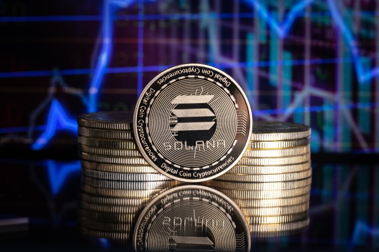Solana's Silent Sellers: Is a Price Drop Imminent?