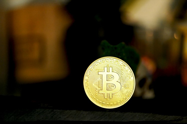 Bitcoin's ATH: Hype-Free Rally Hints at Further Growth