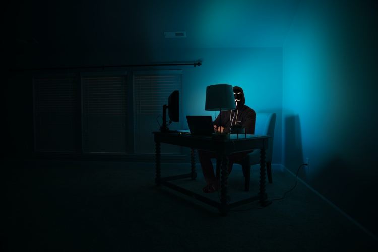 Crypto Theft Explodes in 2025: $2.7 Billion Stolen